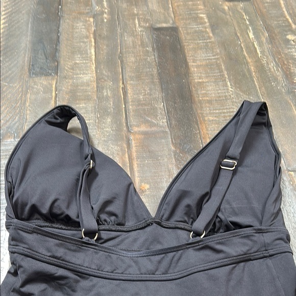 Knix Tamarindo VNeck OnePiece Bathing Suit - Picture 5 of 6